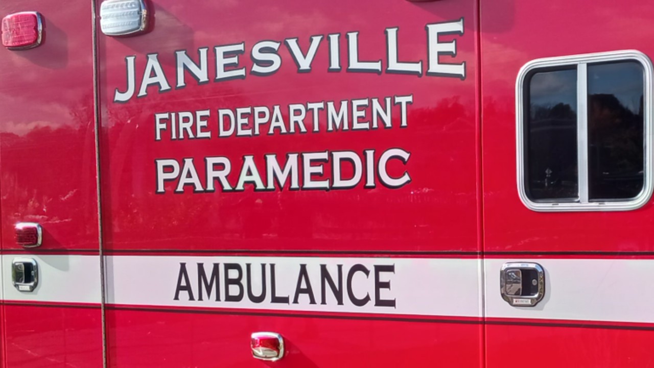 Janesville Fire Department ambulance, Janesville News Report photo